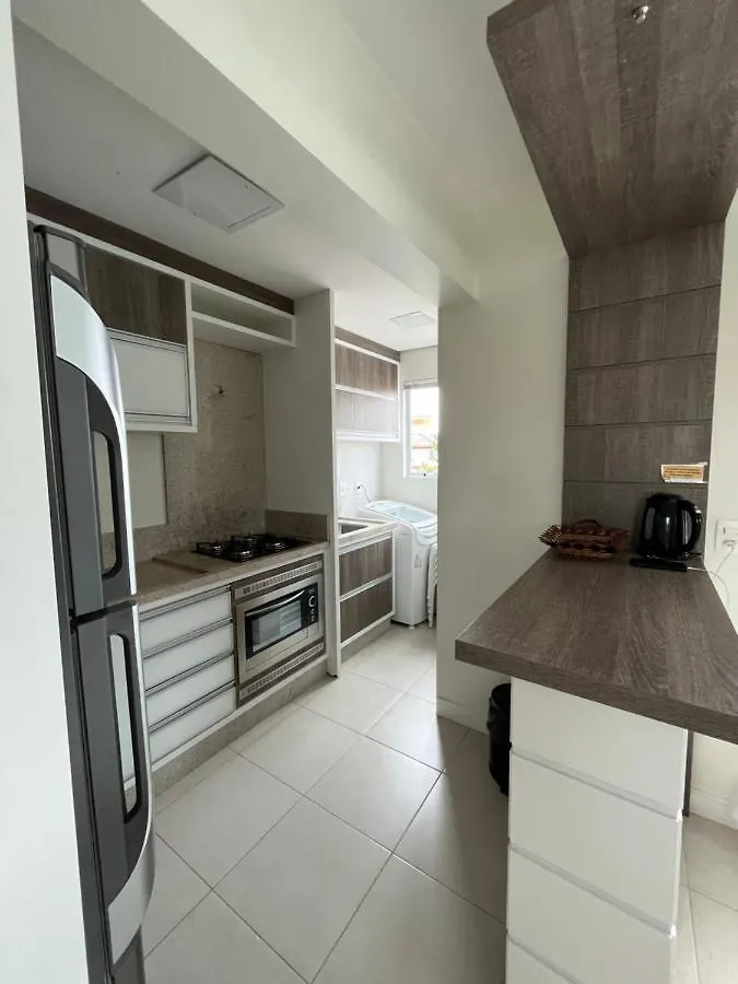 Apartamento Apto De 3 Quartos Na Praia De Palmas, Com Garagem Governador Celso Ramos